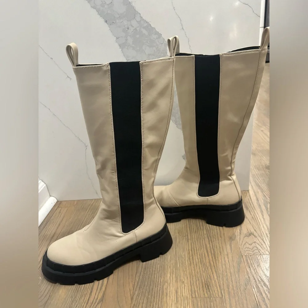 Nasty Gal Tan Platform Chunky Boots size 7